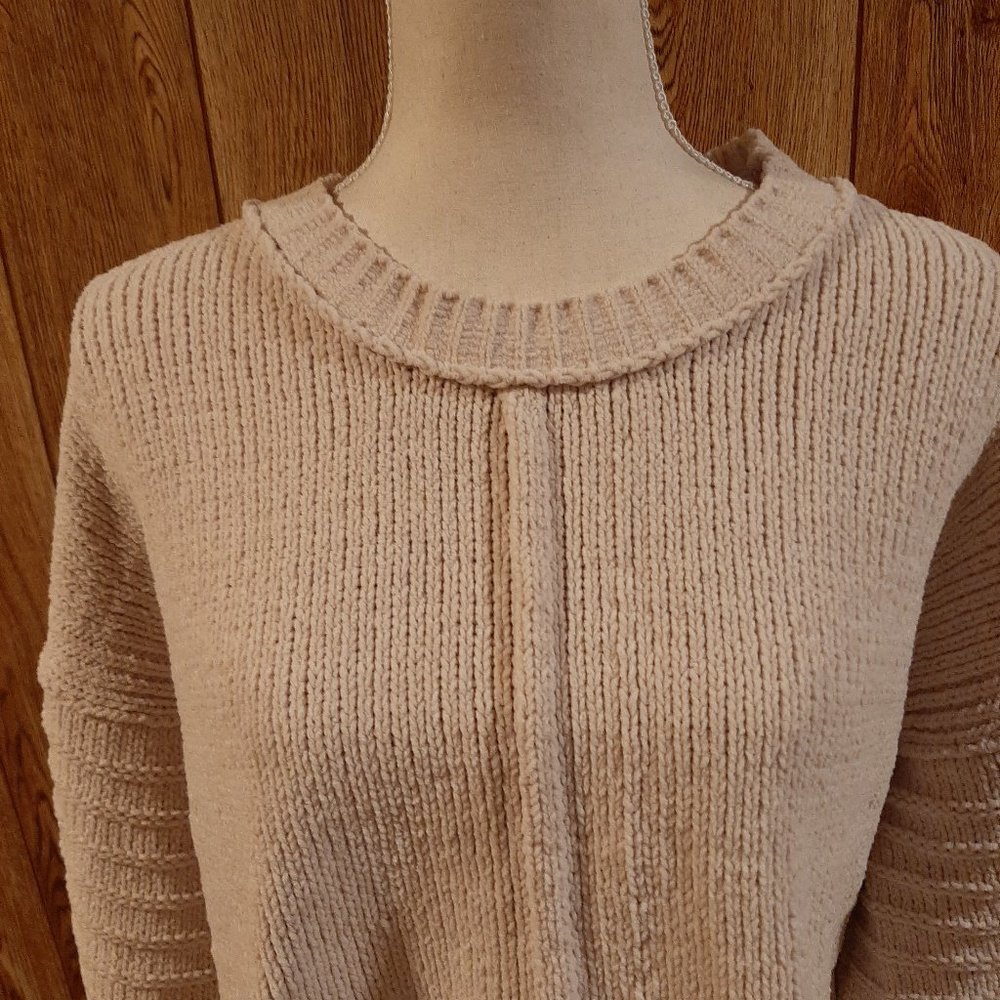 Love Riche Soft Beige Sweater - Picture 2 of 9